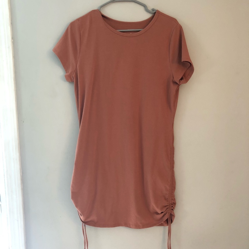 Short sleeve dress